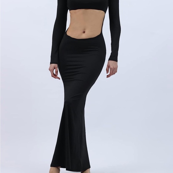 Black Cutout Maxi Dress Size Small - Picture 9 of 12